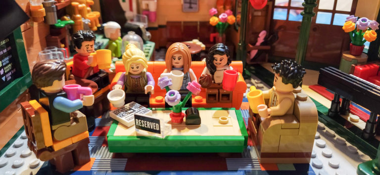 lego friends central perk