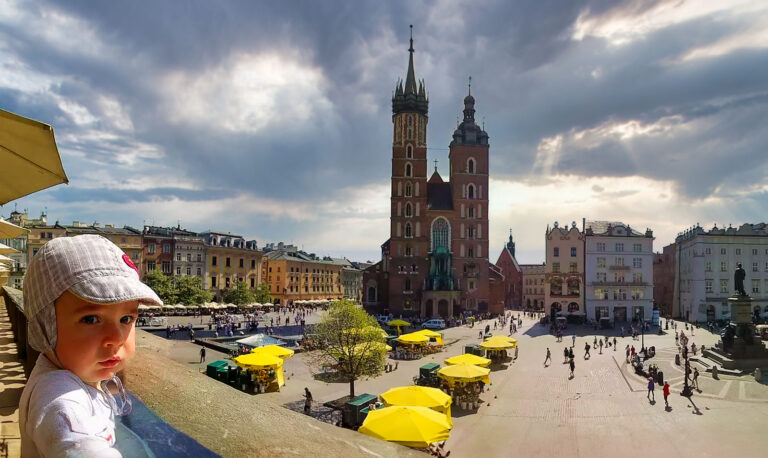 atrakcje dla dzieci krakow sukiennice rynek mariacki