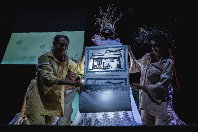 pradawne drzewo teatr maska rzeszow 8