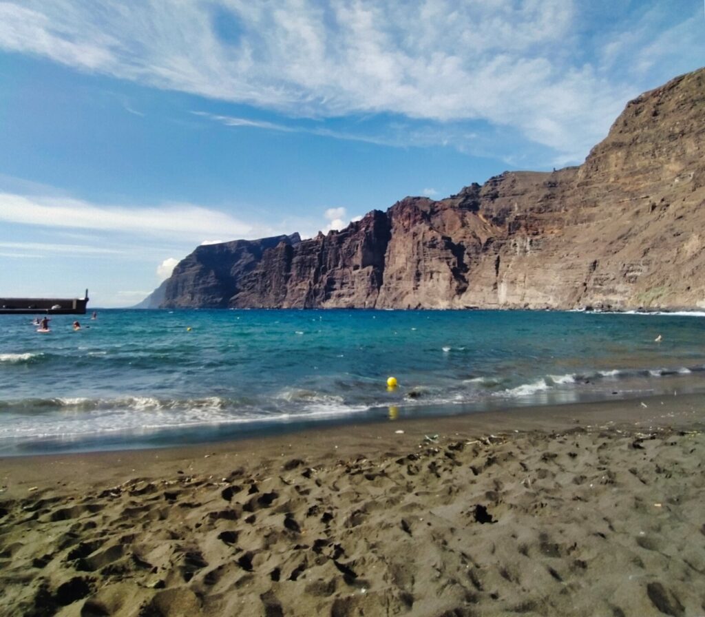 plaże na Teneryfie Playa de Los Gigantes