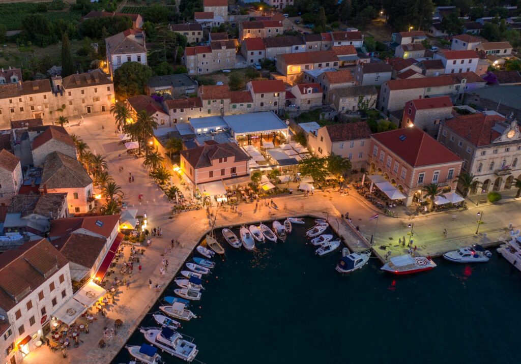 przewodnik po Hvar praktyczne wskazówki