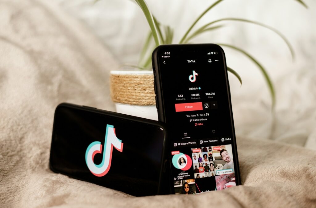 od ilu lat tik tok