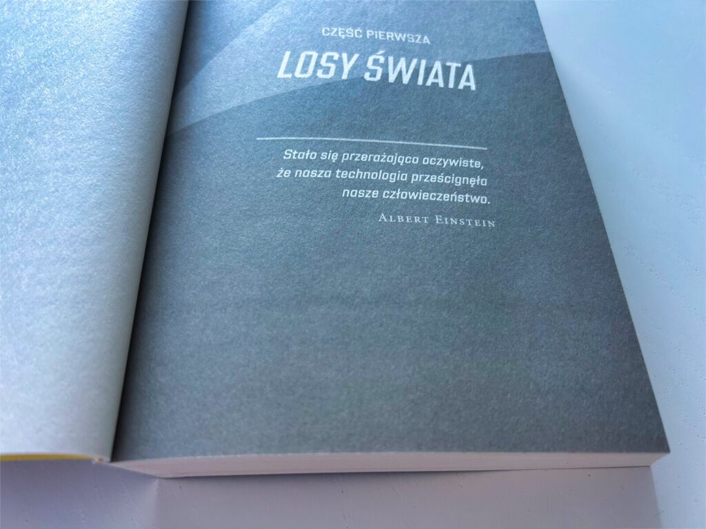 Charlie Thorn i rownanie Einsteina (5)
